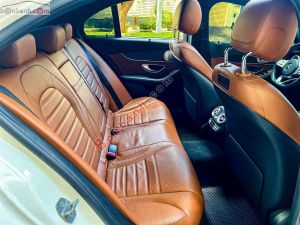 Xe Mercedes Benz C class C300 AMG 2021