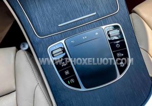 Xe Mercedes Benz GLC 300 4Matic 2022