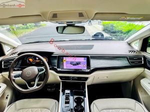 Xe Volkswagen Viloran Luxury 2025