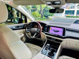 Xe Volkswagen Viloran Luxury 2025