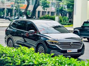Xe Volkswagen Viloran Luxury 2025