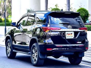 Xe Toyota Fortuner 2.4G 4x2 MT 2019