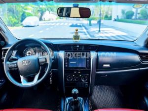 Xe Toyota Fortuner 2.4G 4x2 MT 2019