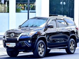Xe Toyota Fortuner 2.4G 4x2 MT 2019